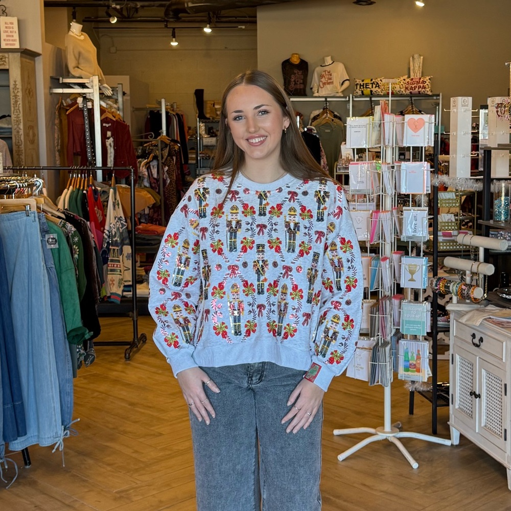 QUEEN OF SPARKLES Colorful Graphic Sweater